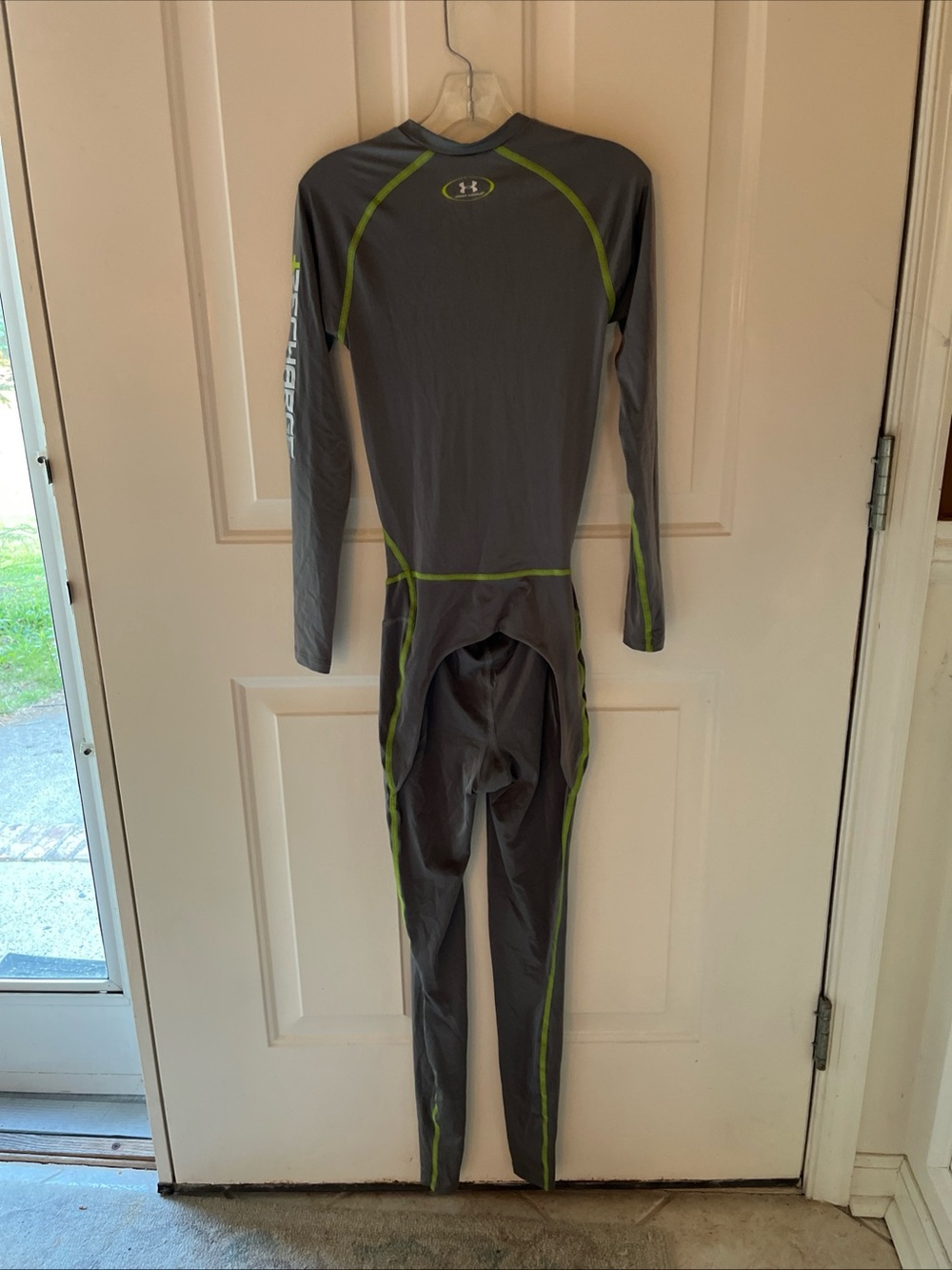 Under Armour women’s Recharge full body Compression Speed suit- size small - Picture 2 of 4